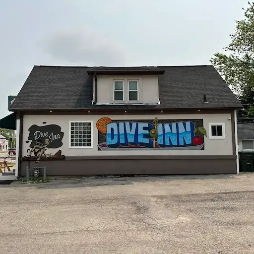 Dive Inn Mural Front View